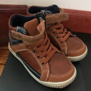 Toddler shoes